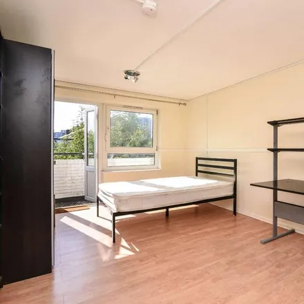 Rent this 3 bed apartment on Jonson House in Burge Street, Bermondsey Village