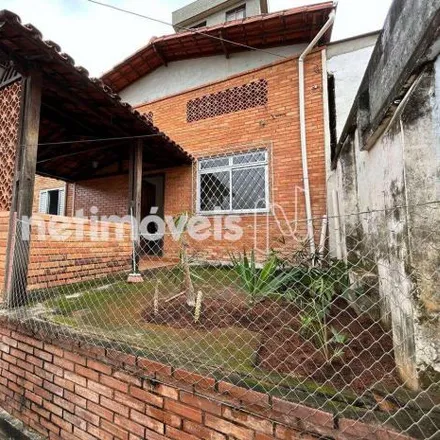 Buy this 2 bed house on Rua Goncalves de Melo in Santo André, Belo Horizonte - MG