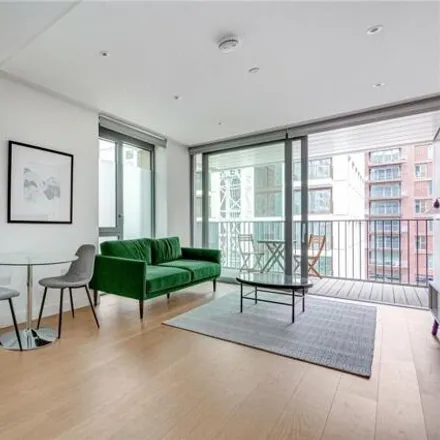 Image 1 - Bowden House, 9 Prince of Wales Drive, Nine Elms, London, SW11 4FT, United Kingdom - Apartment for rent