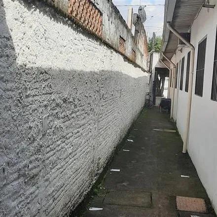 Image 2 - Rua Sacadura Cabral, Sambaiatuba, São Vicente - SP, 11365-030, Brazil - House for rent