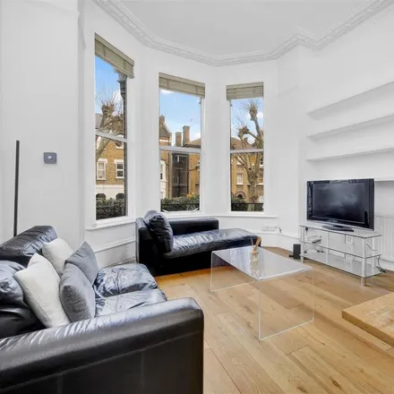 Rent this 2 bed apartment on 10 Fordwych Road in London, NW2 3PA