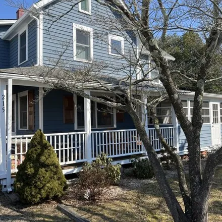 Rent this 3 bed house on 262 Meadow Avenue in Point Pleasant, NJ 08742