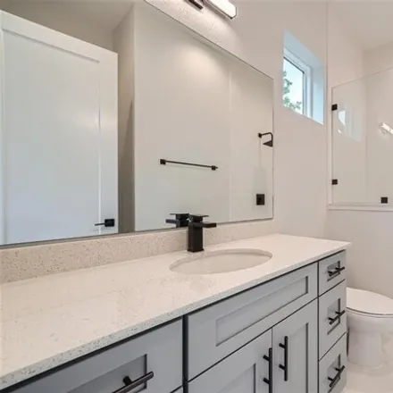 Image 2 - 6806 Canal Street, Austin, TX 78742, USA - House for sale