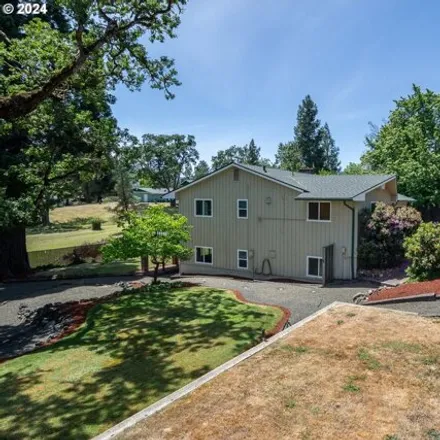 Image 3 - 2917 Oakridge Ave, Roseburg, Oregon, 97471 - House for sale