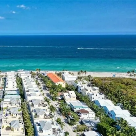 Rent this 1 bed apartment on 327 Elm Street in Hollywood, FL 33019