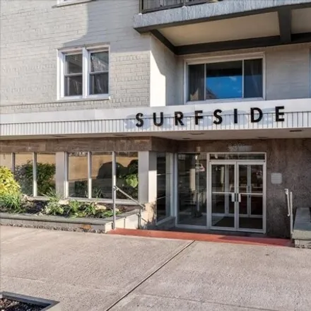 Buy this studio apartment on 840 Shore Road in City of Long Beach, NY 11561