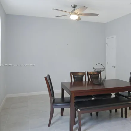 Image 8 - 105 Southeast 34th Terrace, Homestead, FL 33033, USA - Townhouse for sale