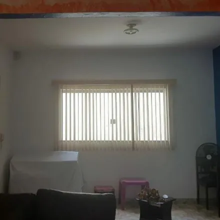 Buy this 3 bed house on Rua Vinícius de Moraes in Santa Rosa, Uberlândia - MG