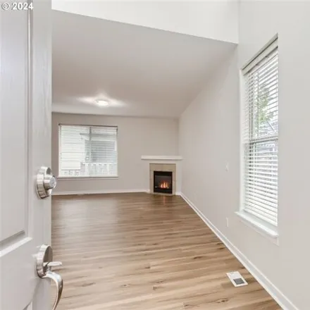 Image 3 - 2549 Northwest Parnell Terrace, Portland, OR 97229, USA - House for sale