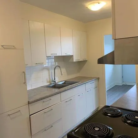 Rent this 3 bed apartment on King Street West in Kitchener, ON N2G 1B1