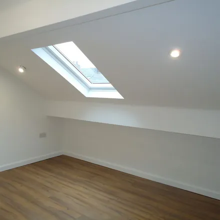 Image 3 - Belvedere Mount, Leeds, LS11 7ED, United Kingdom - Apartment for rent