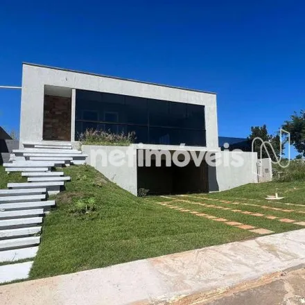 Buy this 3 bed house on Avenida Morada de Deus in Jardim Botânico - Federal District, 71680-613
