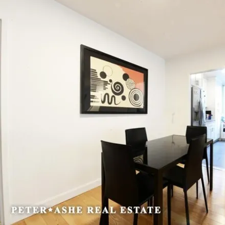 Image 4 - Concord, East 64th Street, New York, NY 10021, USA - Condo for rent