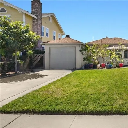 Buy this 3 bed house on 1531 Elm Avenue in Torrance, CA 90503