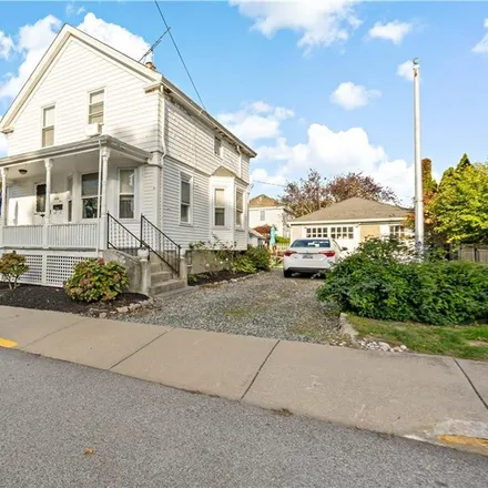 Buy this 4 bed house on 21 Homer Street in Newport, RI 02840