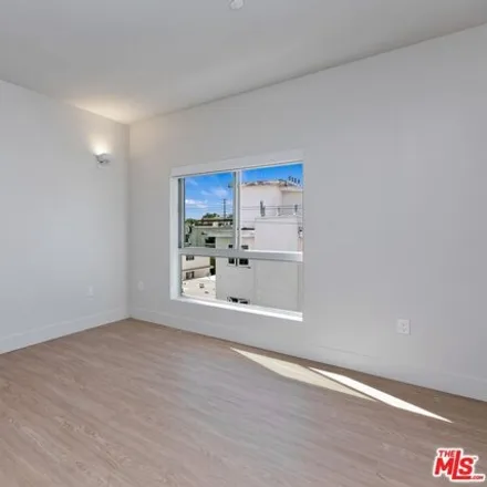 Image 9 - Mr. Speedy Rooter, 11755 Mayfield Avenue, Los Angeles, CA 90049, USA - House for rent