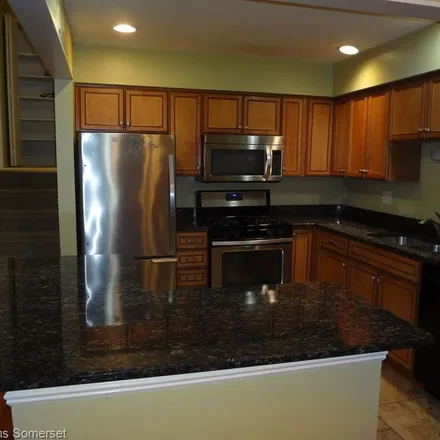 Image 1 - 866 Langdon Court, Rochester Hills, MI 48307, USA - Apartment for rent