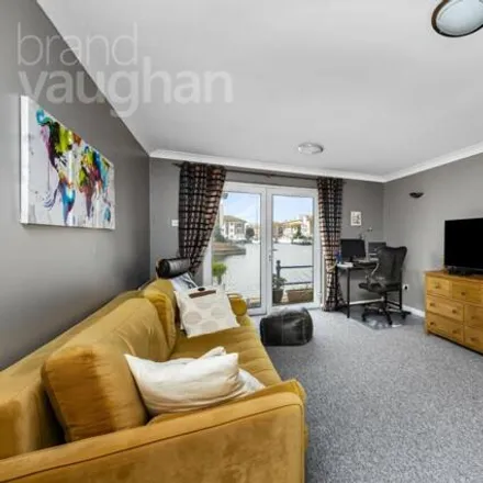 Image 2 - Britannia Court, The Strand, Roedean, BN2 5SH, United Kingdom - Apartment for sale