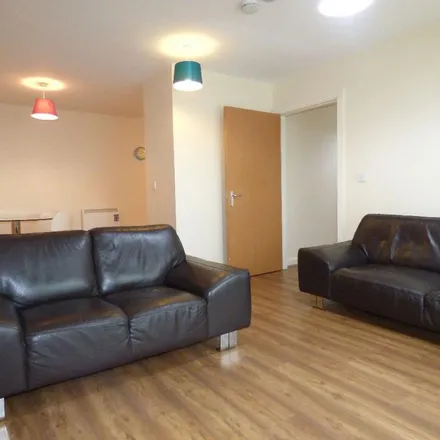 Image 3 - Bishops Corner, 321 Stretford Road, Manchester, M15 4UW, United Kingdom - Apartment for rent