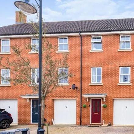 Buy this 3 bed townhouse on Prospero Way in Swindon, SN25 1SY