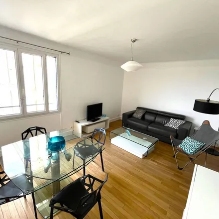 Rent this 2 bed apartment on Résidence Pierre de Ronsard in Rue Jean Moulin, 94220 Charenton-le-Pont