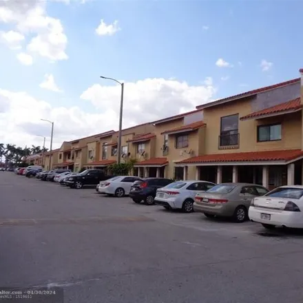 Buy this 3 bed condo on 2745 West 61st Place in Hialeah, FL 33016