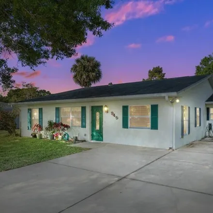 Buy this 3 bed house on 947 36th Avenue in Indian River County, FL 32960