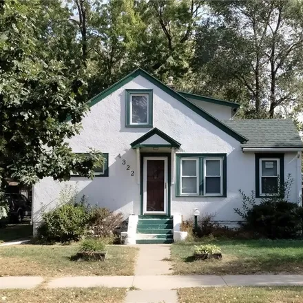 Buy this 4 bed house on 345 Girard Avenue North in Minneapolis, MN 55405