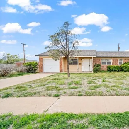 Rent this 3 bed house on 1505 East Amherst Street in Lubbock, TX 79403