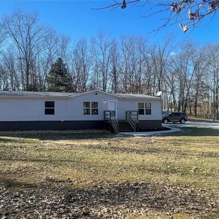 Buy this 3 bed house on 354 East West Road in Franklin County, MO 63080