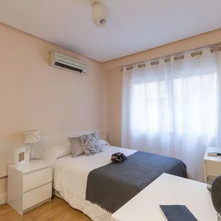 Rent this 1 bed apartment on Calle de Lagasca in 74, 28001 Madrid