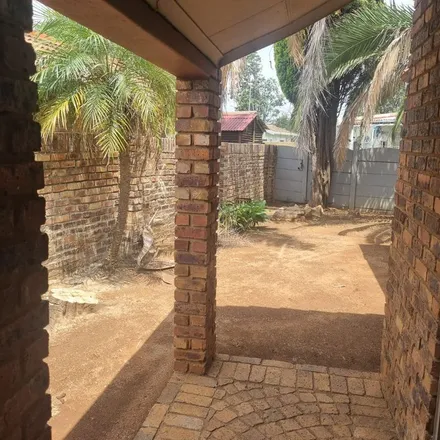 Image 6 - Kraanvoël Road, Birch Acres, Gauteng, 1621, South Africa - Townhouse for rent