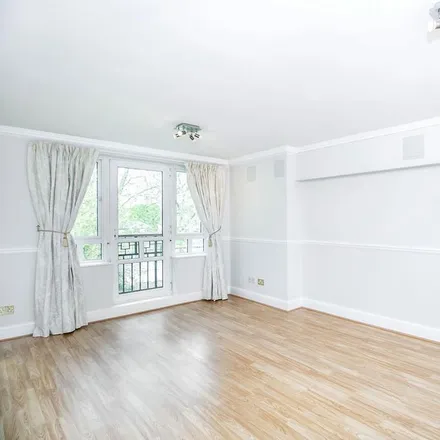 Image 3 - May Bate Avenue, London, KT2 5UL, United Kingdom - Apartment for rent