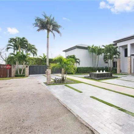 Image 3 - 7700 NW 163rd St, Miami Lakes, Florida, 33016 - House for sale