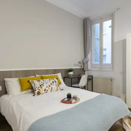 Rent this 9 bed room on Madrid in Calle de Valenzuela, 7