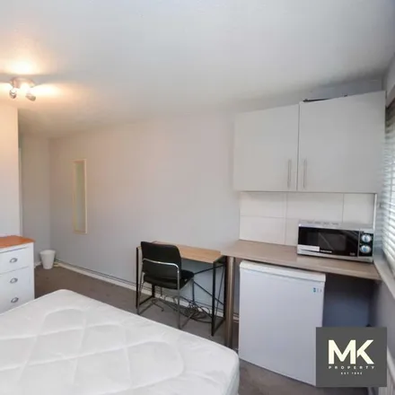 Image 2 - Marigold Place, Milton Keynes, MK14 7AB, United Kingdom - Room for rent