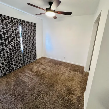 Image 3 - 16419 Orange Street, Hesperia, CA 92345, USA - Room for rent