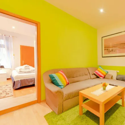 Rent this 5 bed apartment on Zweinaundorfer Straße 18 in 04318 Leipzig, Germany