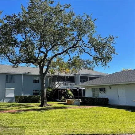 Image 2 - 5399 Stirling Road, Hollywood Seminole Reservation, Davie, FL 33314, USA - Condo for sale