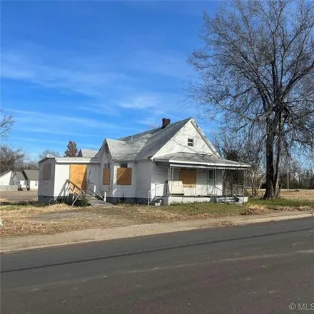 Image 3 - 622 West Martin Luther King Street, Muskogee, OK 74401, USA - House for sale