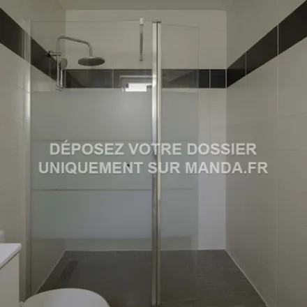 Image 2 - Paul Bert, Rue Henri Barbusse, 93370 Montfermeil, France - Apartment for rent