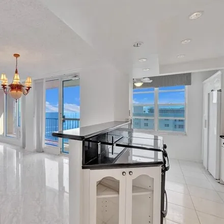 Image 1 - North Ocean Drive, Fort Lauderdale, FL 33308, USA - Condo for sale