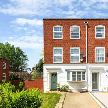 Buy this 5 bed townhouse on Regal Close in London, W5 2SB