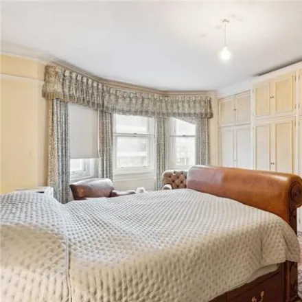 Image 3 - Evelyn Mansions, Ashley Place, London, SW1P 1NH, United Kingdom - Apartment for sale