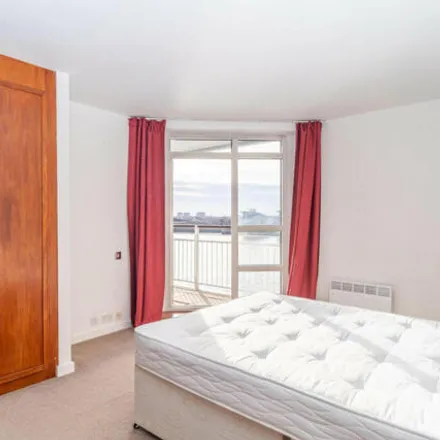 Image 7 - Anchorage Point, 42 Cuba Street, Canary Wharf, London, E14 8LB, United Kingdom - Room for rent