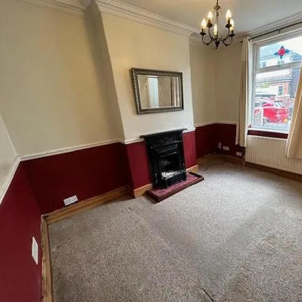 Image 5 - Dimsdale View East, Newcastle-under-Lyme, ST5 8EE, United Kingdom - Townhouse for sale