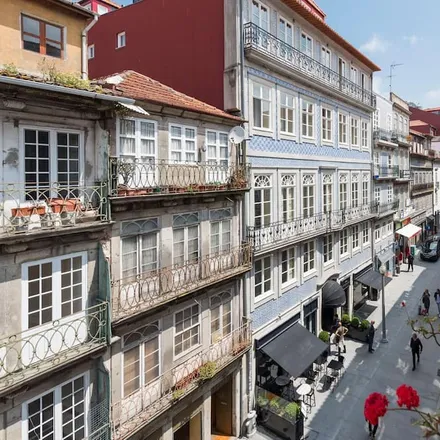 Rent this 2 bed apartment on Rua de Castro Portugal in 4400-086 Vila Nova de Gaia, Portugal