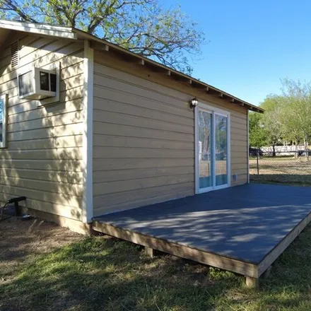 Image 3 - Quinlan Street, Kerrville, TX 78028, USA - House for rent