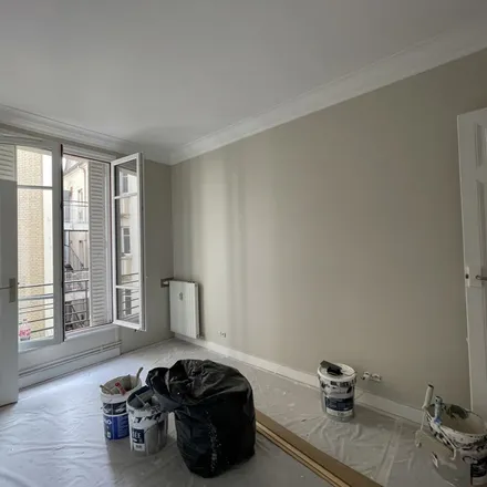 Rent this 2 bed apartment on Mairie du 12e arrondissement in Rue de Charenton, 75012 Paris