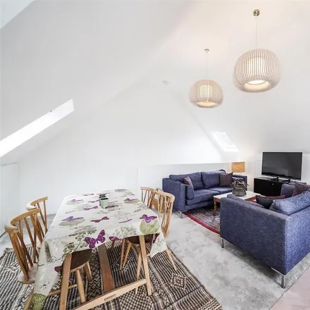 Rent this 2 bed apartment on 78 Wrentham Avenue in Brondesbury Park, London